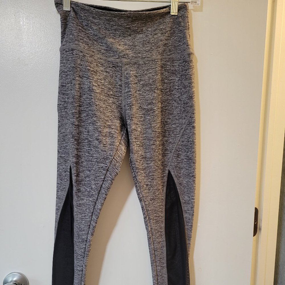PINK Spandex Legging with Mesh Cut Out
